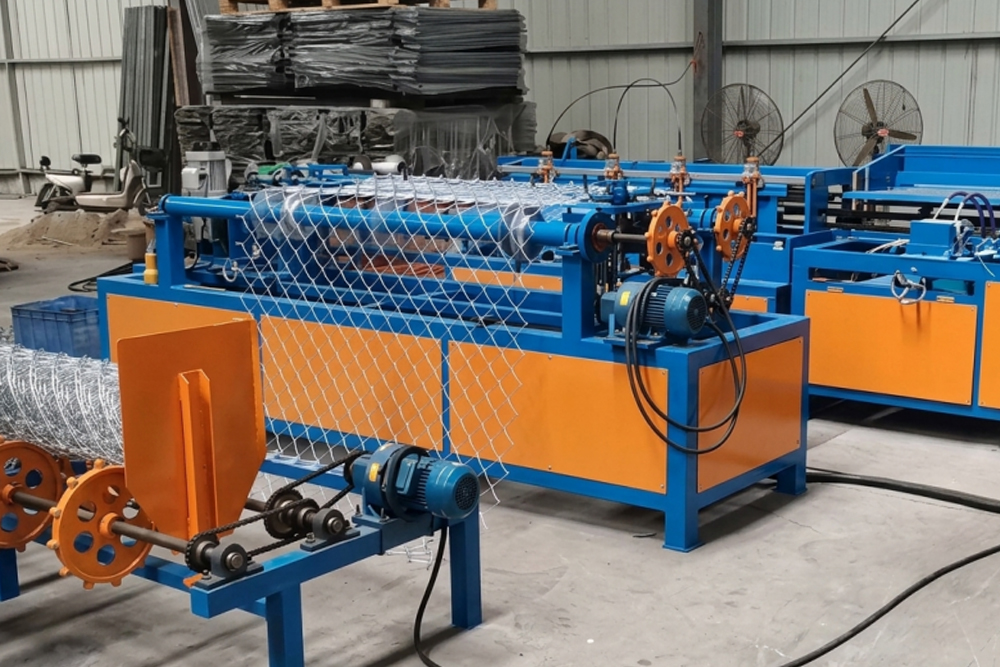 double-wire-chain-link-fence-machine