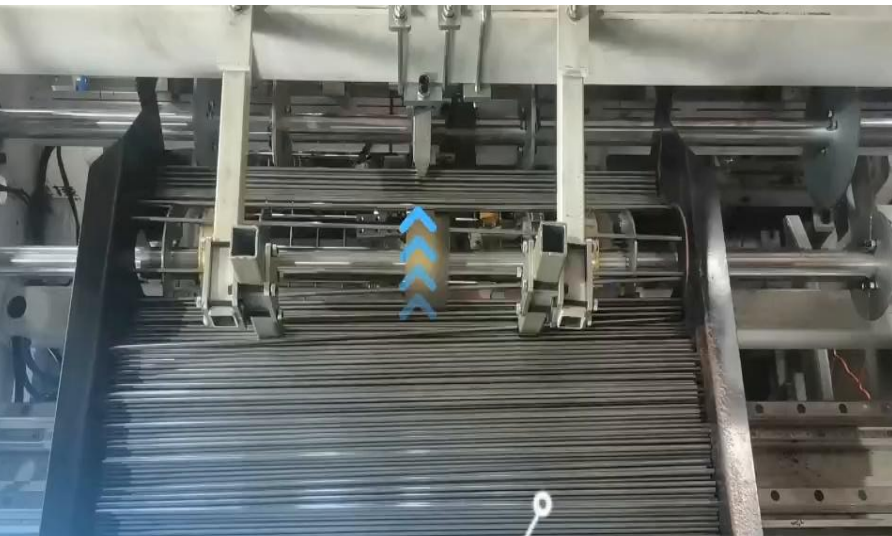 Cross Wire Feeding Mechanism